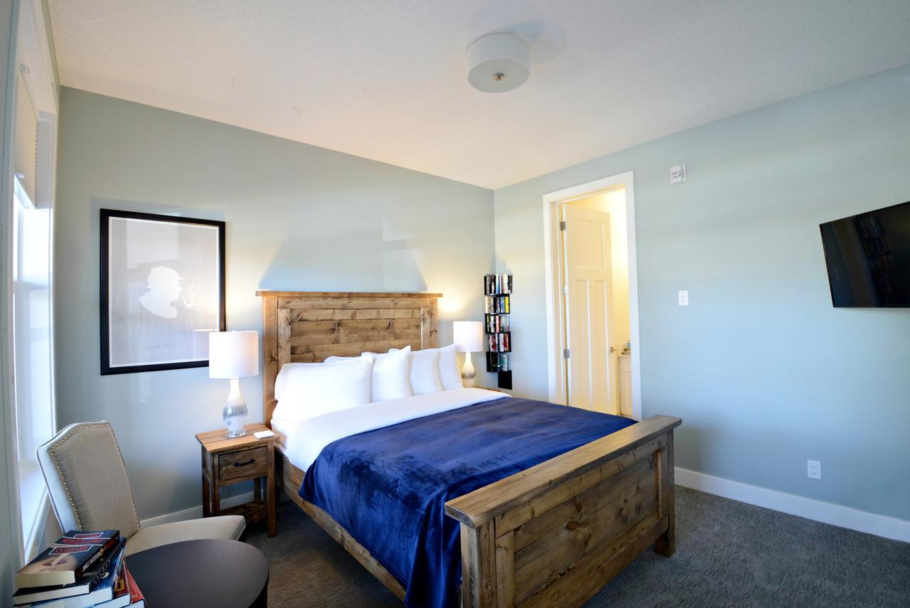 Novel Bed And Breakfast YYC Eksteriør billede